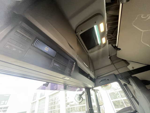 MAN TGX 26.470 6x2-4 LL - alle Achsen neu bereift AHK - Autocarro portacontainer/ Caisse interchangeable: foto 2 MAN TGX 26.470 6x2-4 LL - alle Achsen neu bereift AHK - Autocarro portacontainer/ Caisse interchangeable: foto 2