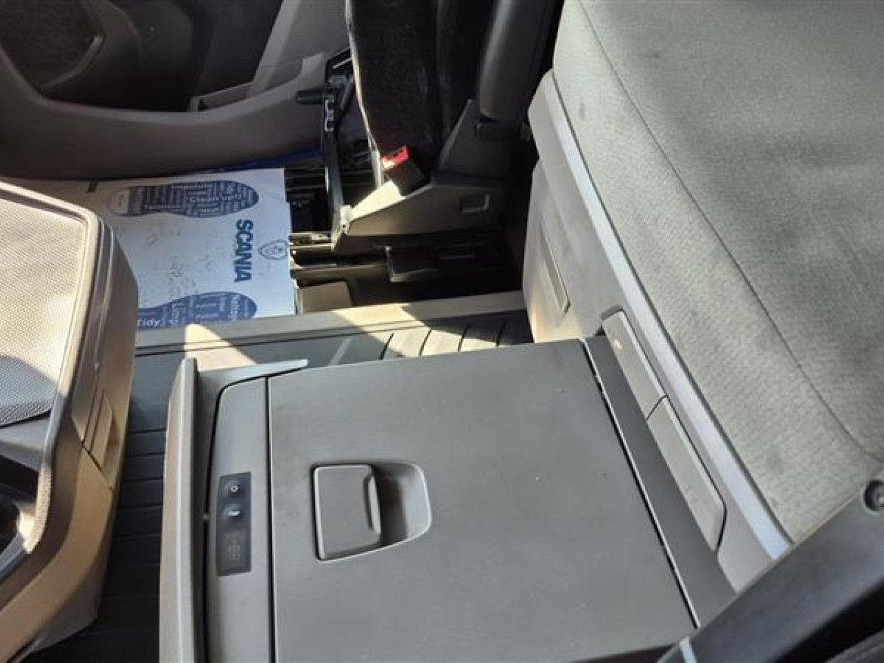 Leasing di Scania R 450 Scania R 450: foto 9