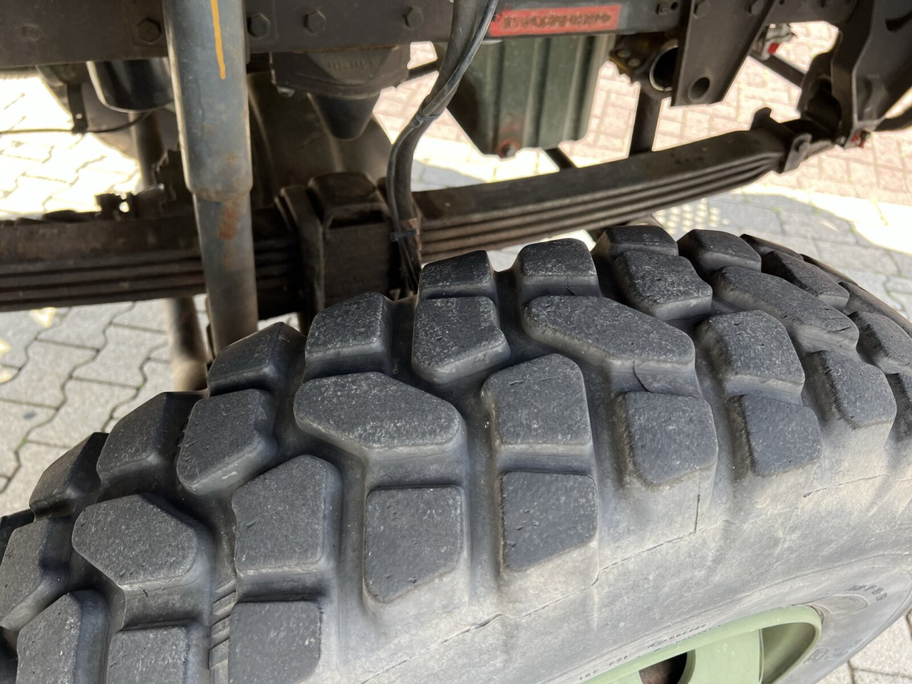 110-17 AW 4x4 110-17 AW 4x4, Ex-, Küche - Camion centinato: foto 2 110-17 AW 4x4 110-17 AW 4x4, Ex-, Küche - Camion centinato: foto 2