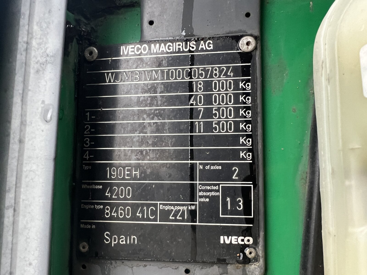 Camion cisterna 190EH30 4x4 190EH30 4x4: foto 13
