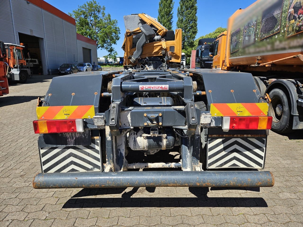 Autocarro telaio ASTRA HD9 86.50-90 8x6 ASTRA HD9 86.50-90 8x6, Unfallschaden, Cursor 13: foto 11 Autocarro telaio ASTRA HD9 86.50-90 8x6 ASTRA HD9 86.50-90 8x6, Unfallschaden, Cursor 13: foto 11