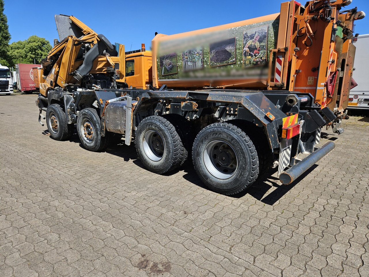 Autocarro telaio ASTRA HD9 86.50-90 8x6 ASTRA HD9 86.50-90 8x6, Unfallschaden, Cursor 13: foto 10 Autocarro telaio ASTRA HD9 86.50-90 8x6 ASTRA HD9 86.50-90 8x6, Unfallschaden, Cursor 13: foto 10