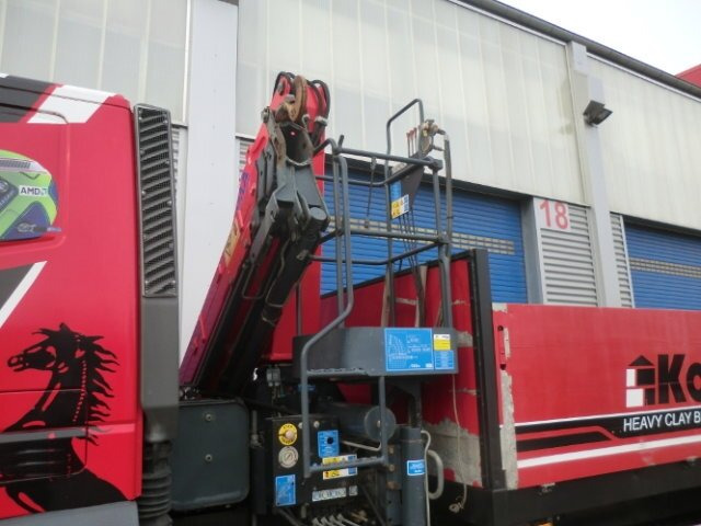 AT260S31Y/P 6x2 AT260S31Y/P 6x2 mit Kran Copma 150.3 - Camion con gru, Autocarro con pianale/ Cassone fisso: foto 2 AT260S31Y/P 6x2 AT260S31Y/P 6x2 mit Kran Copma 150.3 - Camion con gru, Autocarro con pianale/ Cassone fisso: foto 2