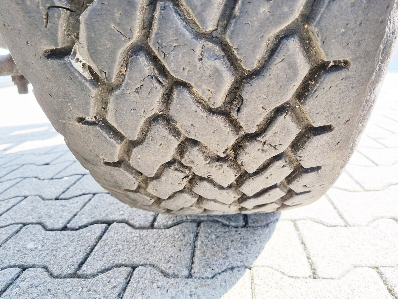 Andere Pritschenauflieger TANG Pritschenauflieger - Semirimorchio cassonato/ Pianale: foto 5 Andere Pritschenauflieger TANG Pritschenauflieger - Semirimorchio cassonato/ Pianale: foto 5