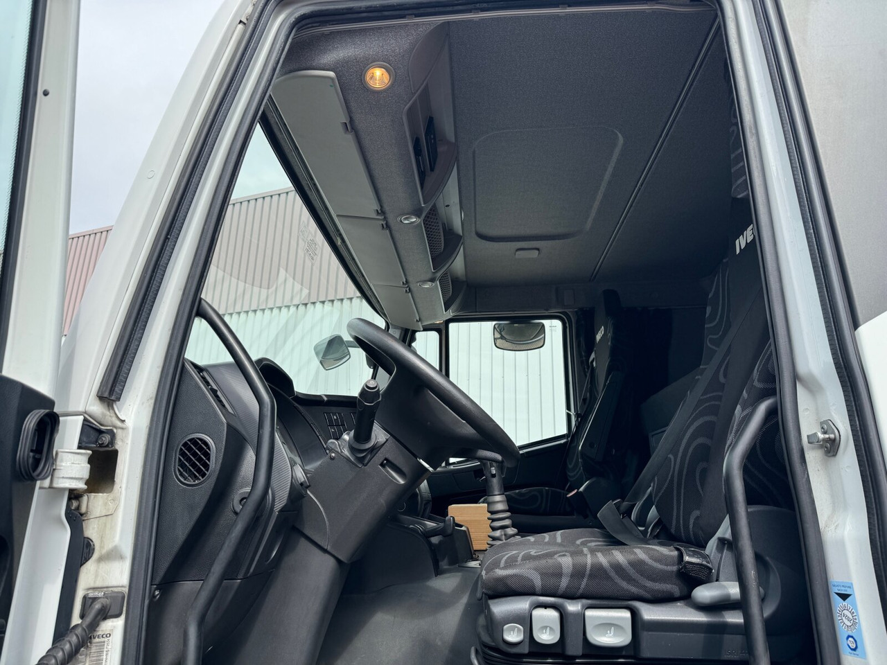 Iveco Stralis AT 190 S31FP-CM 4x2 Stralis AT 190 S31FP-CM 4x2, LBW BÄR, Ex- - Camion: foto 3 Iveco Stralis AT 190 S31FP-CM 4x2 Stralis AT 190 S31FP-CM 4x2, LBW BÄR, Ex- - Camion: foto 3