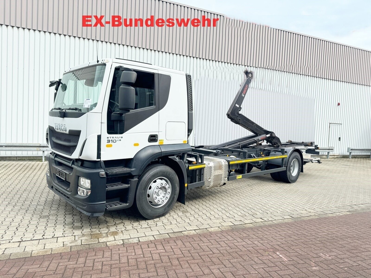 Iveco Stralis AT 190 S31FP-CM 4x2 Stralis AT 190 S31FP-CM 4x2, LBW BÄR, Ex- - Camion: foto 1 Iveco Stralis AT 190 S31FP-CM 4x2 Stralis AT 190 S31FP-CM 4x2, LBW BÄR, Ex- - Camion: foto 1