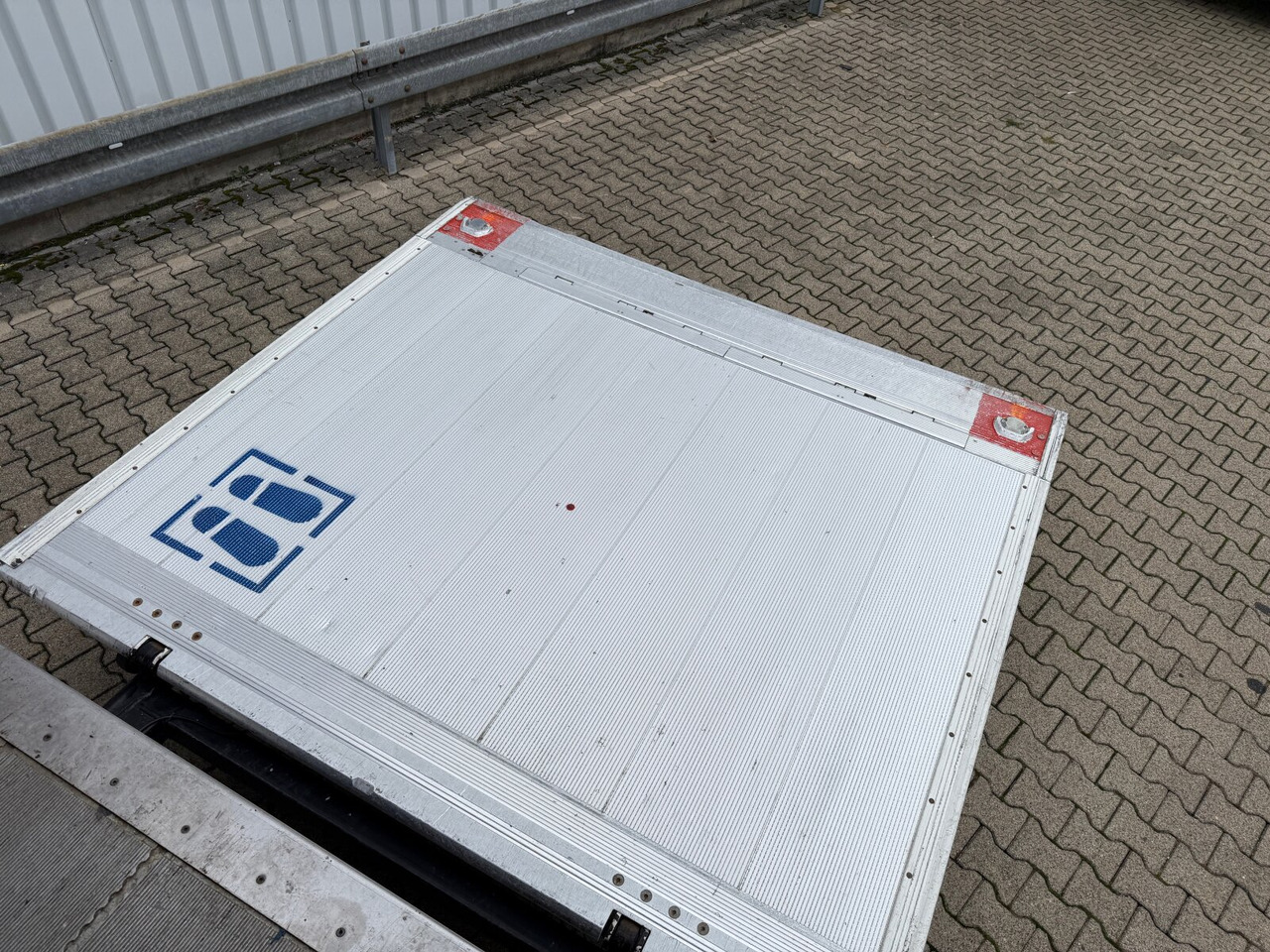 Leasing di MAN TGM 18.250 4x2 LL TGM 18.250 4x2 LL, Kühlkoffer, Carrier, Trennwand, LBW BÄR MAN TGM 18.250 4x2 LL TGM 18.250 4x2 LL, Kühlkoffer, Carrier, Trennwand, LBW BÄR: foto 15
