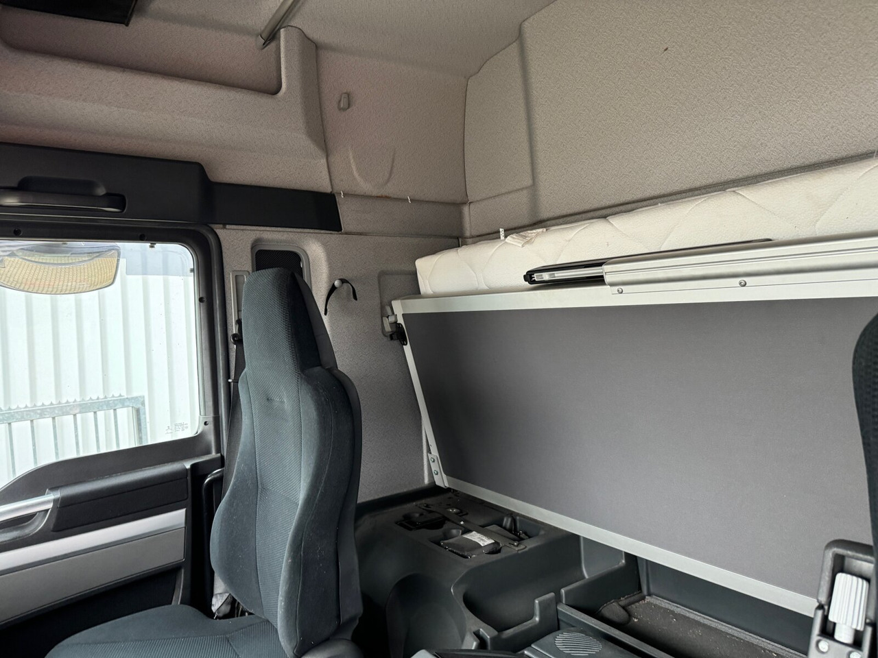 MAN TGX 18.360 4x2 LL TGX 18.360 4x2 LL, XLX-Fahrerhaus - Camion: foto 5 MAN TGX 18.360 4x2 LL TGX 18.360 4x2 LL, XLX-Fahrerhaus - Camion: foto 5