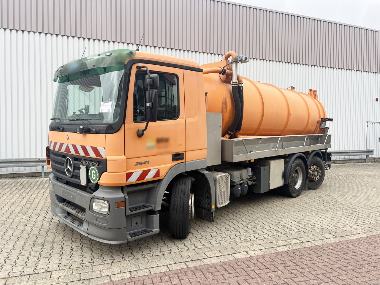 Mercedes-Benz Actros 2541 L 6x2 Actros 2541 L 6x2, Lenkachse, Küller Saug- und Spülwagen ca. 14m³ - Camion: foto 1 Mercedes-Benz Actros 2541 L 6x2 Actros 2541 L 6x2, Lenkachse, Küller Saug- und Spülwagen ca. 14m³ - Camion: foto 1