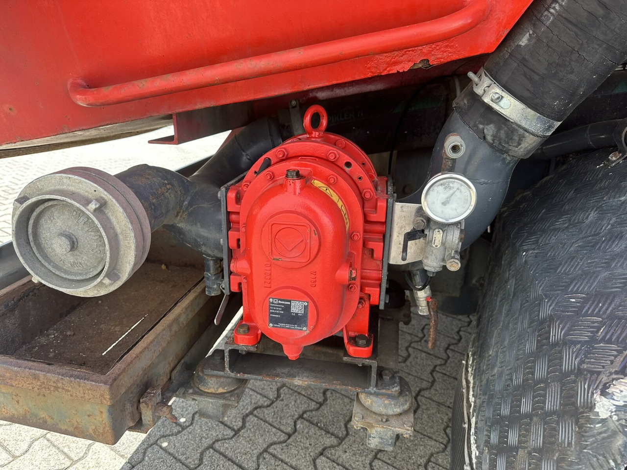 Camion Mercedes-Benz Actros 3246 L 8x2 Actros 3246 L 8x2, Hellmers Saug- und Spülwagen ca. 15m³: foto 6 Camion Mercedes-Benz Actros 3246 L 8x2 Actros 3246 L 8x2, Hellmers Saug- und Spülwagen ca. 15m³: foto 6