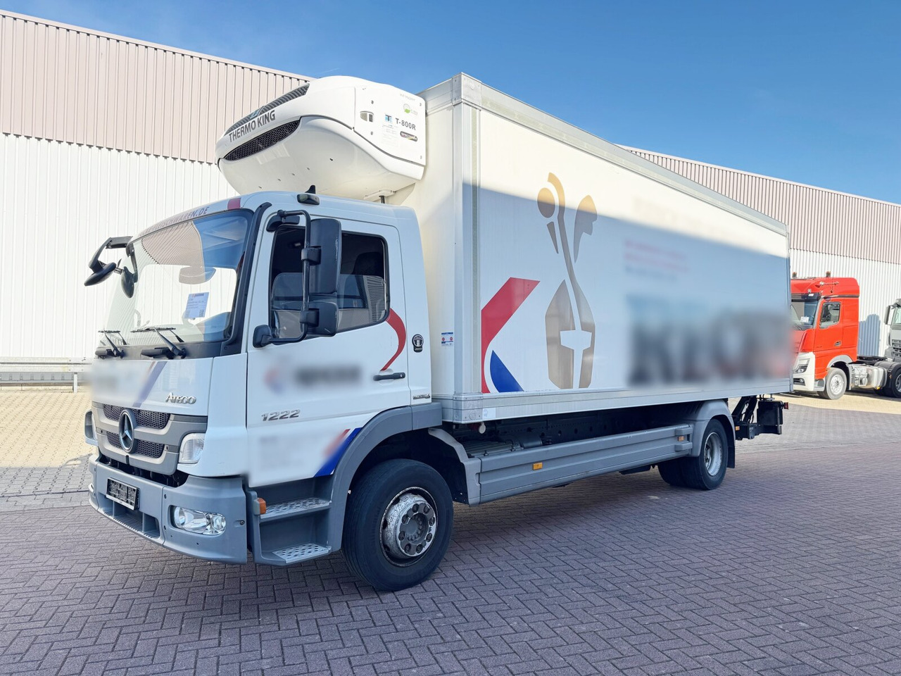 Mercedes-Benz Atego 1222 L 4x2 Atego 1222 L 4x2, Kühlkoffer, ThermoKing, Trennwand, LBW BÄR - Camion: foto 1 Mercedes-Benz Atego 1222 L 4x2 Atego 1222 L 4x2, Kühlkoffer, ThermoKing, Trennwand, LBW BÄR - Camion: foto 1