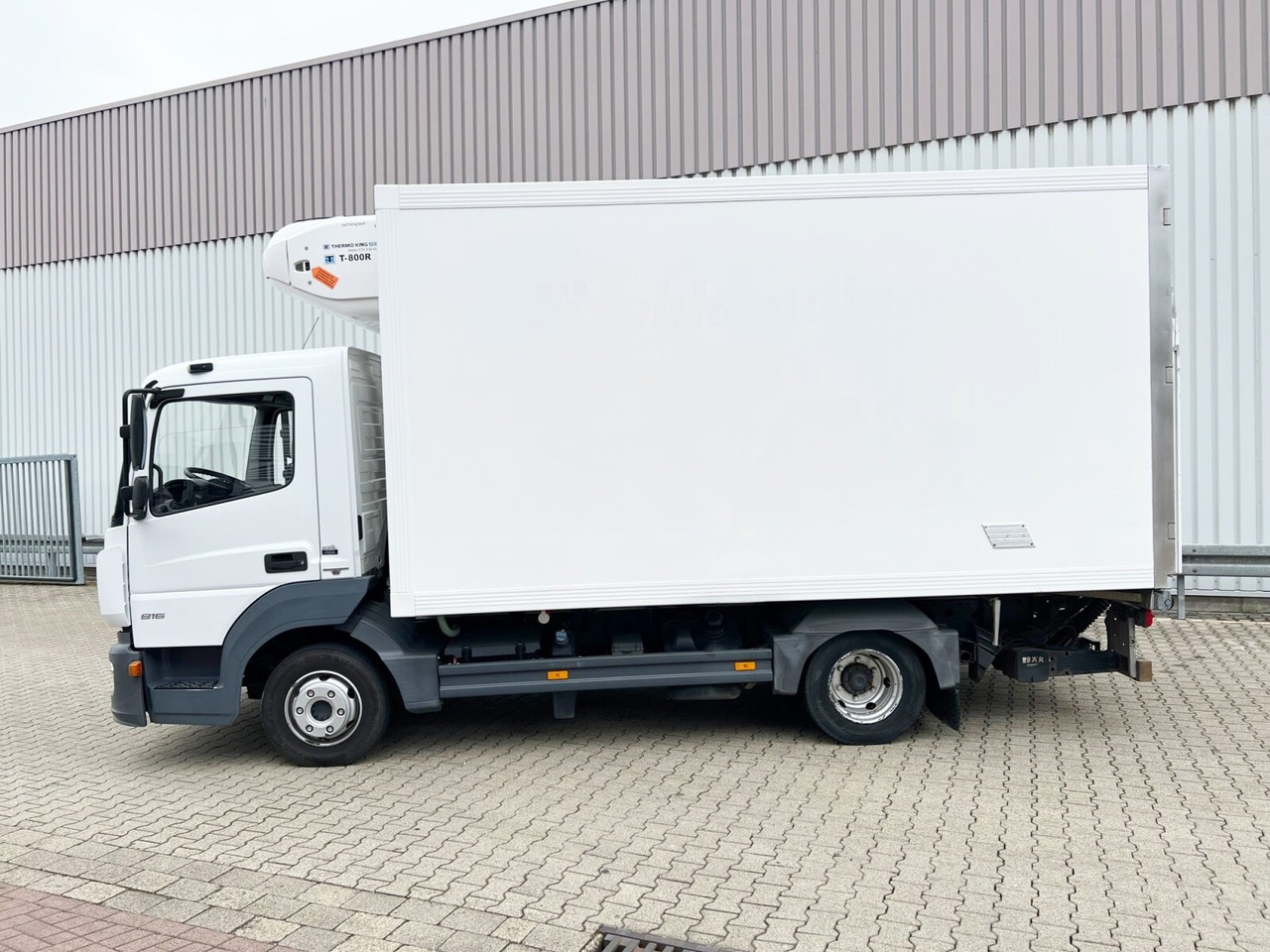 Mercedes-Benz Atego 816 L 4x2 Atego 816 L 4x2, Kühlkoffer, ThermoKing, LBW BÄR - Camion: foto 5 Mercedes-Benz Atego 816 L 4x2 Atego 816 L 4x2, Kühlkoffer, ThermoKing, LBW BÄR - Camion: foto 5