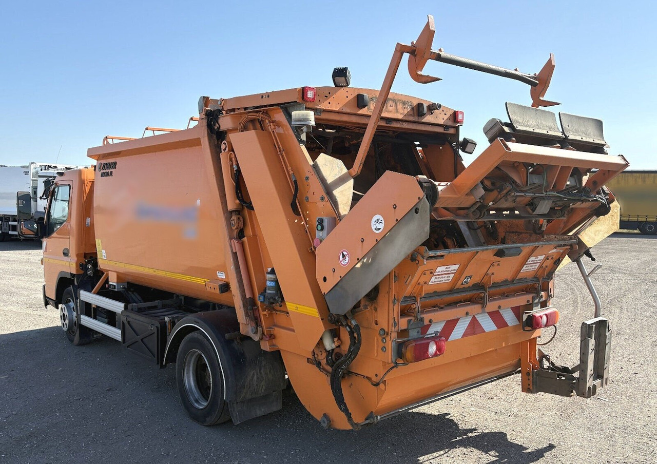 Mitsubishi Fuso 7C18 4x2 Fuso 7C18 4x2, Zöller Micro XL 7, Zöller Schüttung - Camion: foto 4 Mitsubishi Fuso 7C18 4x2 Fuso 7C18 4x2, Zöller Micro XL 7, Zöller Schüttung - Camion: foto 4