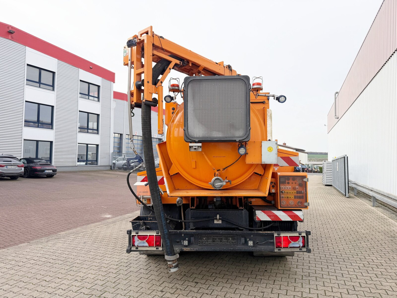 Scania G 320 4x2 G 320 4x2, Müller Vacumaster ca. 5,5m³, Funk - Camion: foto 2 Scania G 320 4x2 G 320 4x2, Müller Vacumaster ca. 5,5m³, Funk - Camion: foto 2