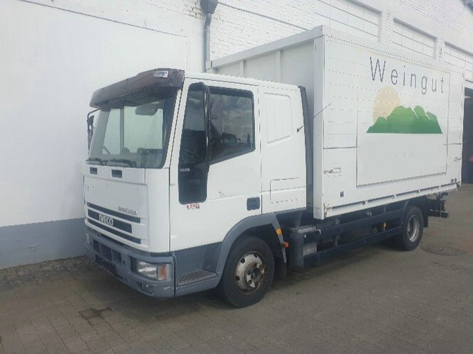 Euro Cargo ML 75E14 4x2 Euro Cargo ML 75E14 4x2 Getränkekoffer, 6-Zylinder-Motor - Autocarro furgonato: foto 1 Euro Cargo ML 75E14 4x2 Euro Cargo ML 75E14 4x2 Getränkekoffer, 6-Zylinder-Motor - Autocarro furgonato: foto 1