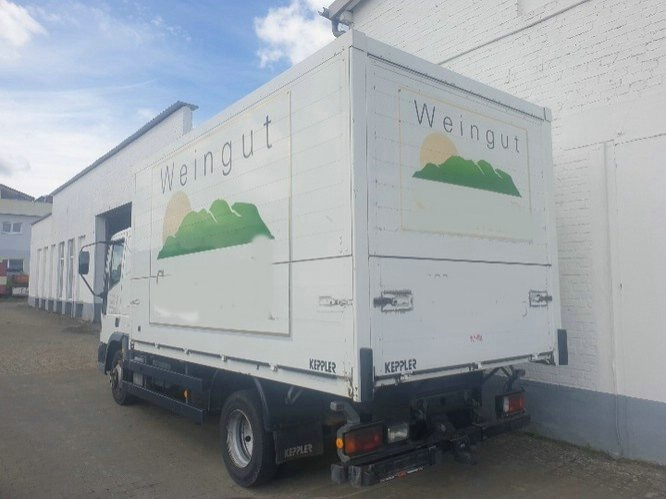 Euro Cargo ML 75E14 4x2 Euro Cargo ML 75E14 4x2 Getränkekoffer, 6-Zylinder-Motor - Autocarro furgonato: foto 5 Euro Cargo ML 75E14 4x2 Euro Cargo ML 75E14 4x2 Getränkekoffer, 6-Zylinder-Motor - Autocarro furgonato: foto 5