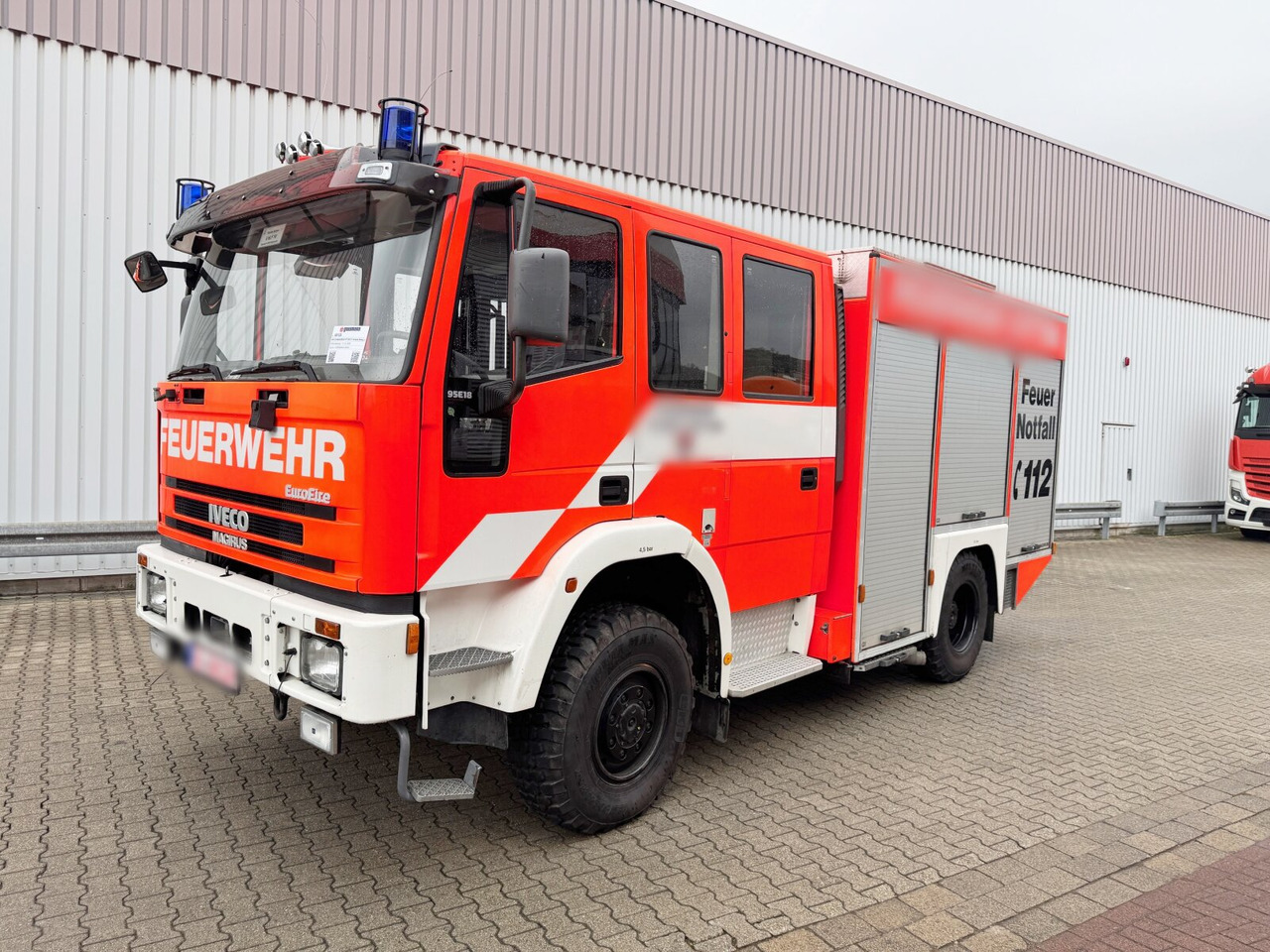 FF 95 E 18 4x4 Doka, LF 8/6 FF 95 E 18 4x4 Doka, Euro Fire, LF 8/6 Feuerwehr - Ambulanza: foto 1 FF 95 E 18 4x4 Doka, LF 8/6 FF 95 E 18 4x4 Doka, Euro Fire, LF 8/6 Feuerwehr - Ambulanza: foto 1