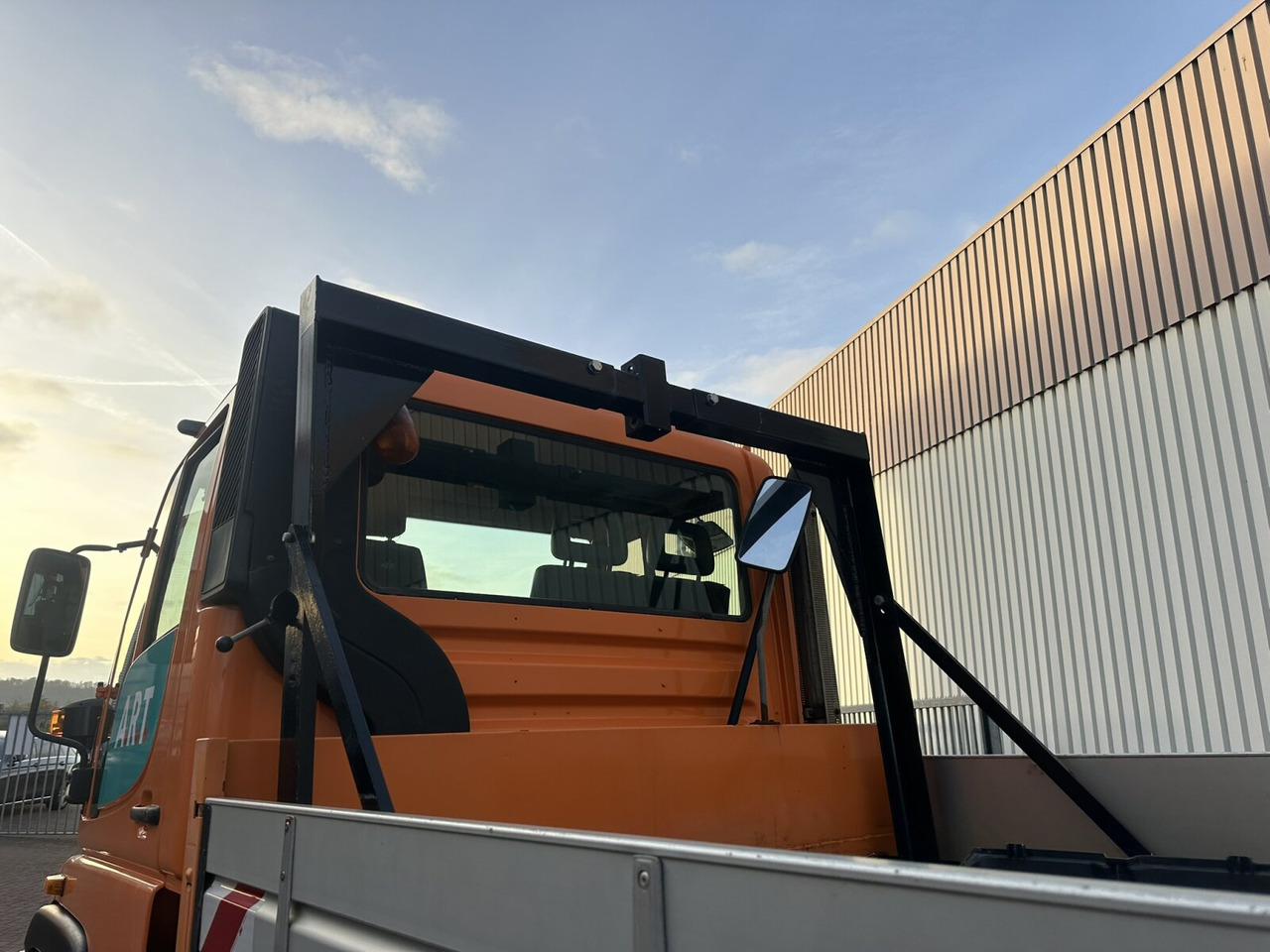 Unimog U300 405/10 4x4 U300 405/10 4x4, Kommunalhydraulik, Frontzapfwelle, Kipper - Furgone: foto 2 Unimog U300 405/10 4x4 U300 405/10 4x4, Kommunalhydraulik, Frontzapfwelle, Kipper - Furgone: foto 2