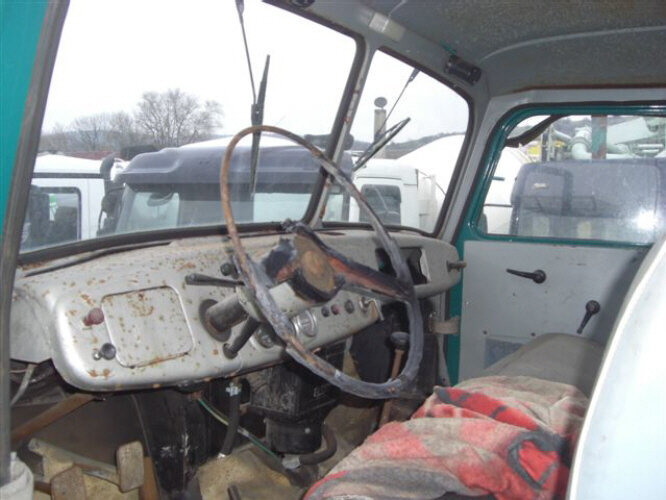 - H3A 4x2 IFA H3A 4x2 - Autocarro ribaltabile: foto 5 - H3A 4x2 IFA H3A 4x2 - Autocarro ribaltabile: foto 5