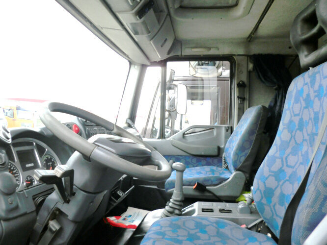 Iveco EuroCargo 75 E 17/4x2 EuroCargo 75 E 17/4x2, 6x VORHANDEN! - Autocarro furgonato: foto 3 Iveco EuroCargo 75 E 17/4x2 EuroCargo 75 E 17/4x2, 6x VORHANDEN! - Autocarro furgonato: foto 3