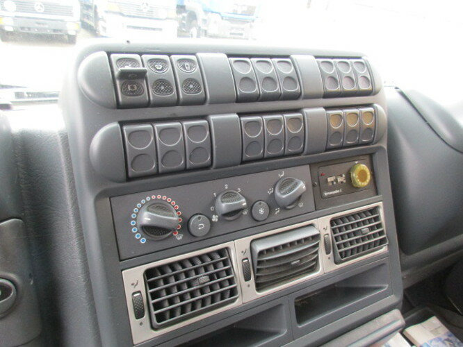 Iveco EuroCargo 75 E 17/4x2 EuroCargo 75 E 17/4x2, 6x VORHANDEN! - Autocarro furgonato: foto 2 Iveco EuroCargo 75 E 17/4x2 EuroCargo 75 E 17/4x2, 6x VORHANDEN! - Autocarro furgonato: foto 2
