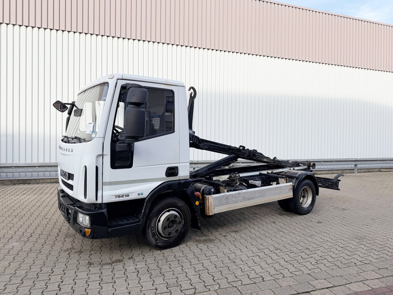 Iveco EuroCargo ML75E16 4x2 EuroCargo ML75E16 4x2, City-Abroller - Autocarro scarrabile: foto 1 Iveco EuroCargo ML75E16 4x2 EuroCargo ML75E16 4x2, City-Abroller - Autocarro scarrabile: foto 1