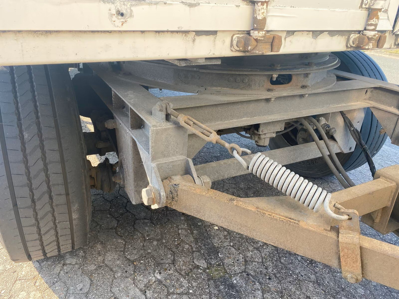 Kofferanhänger mit LBW Kofferanhänger mit LBW, Durchladesystem - Rimorchio furgonato: foto 5 Kofferanhänger mit LBW Kofferanhänger mit LBW, Durchladesystem - Rimorchio furgonato: foto 5