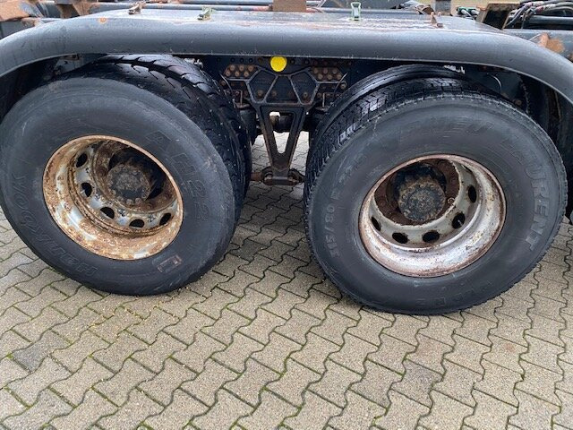 MAN T40 26.364/414 6x4, 6-Zylinder T40 26.364/414 6x4, 6-Zylinder - Autocarro telaio: foto 3 MAN T40 26.364/414 6x4, 6-Zylinder T40 26.364/414 6x4, 6-Zylinder - Autocarro telaio: foto 3