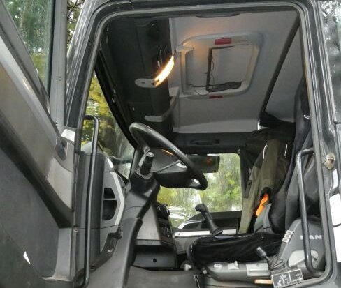 MAN TGA 26.400 6x6 BB TGA 26.400 6x6 BB, Winterdienstausstattung - Autocarro ribaltabile: foto 4 MAN TGA 26.400 6x6 BB TGA 26.400 6x6 BB, Winterdienstausstattung - Autocarro ribaltabile: foto 4