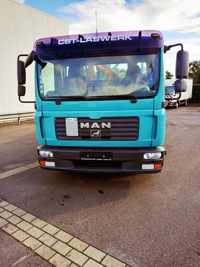 MAN TGL TS 754 F - Autocarro con pianale/ Cassone fisso: foto 4 MAN TGL TS 754 F - Autocarro con pianale/ Cassone fisso: foto 4