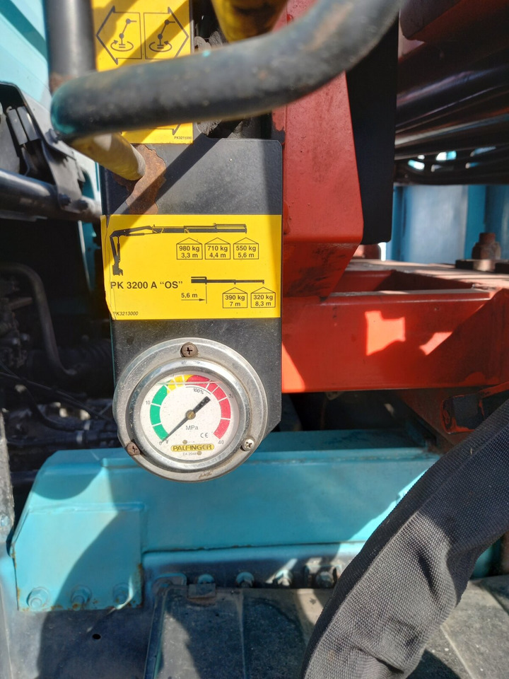 MAN TGL TS 754 F - Autocarro con pianale/ Cassone fisso: foto 2 MAN TGL TS 754 F - Autocarro con pianale/ Cassone fisso: foto 2