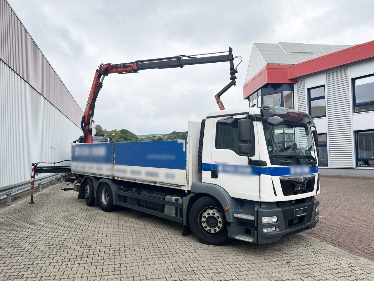 Camion con gru, Autocarro con pianale/ Cassone fisso MAN TGM 26.340 6X2-4 LL TGM 26.340 6X2-4 LL, Lenk-/Liftachse, Heckkran Palfinger PK 11001, faltbar: foto 11