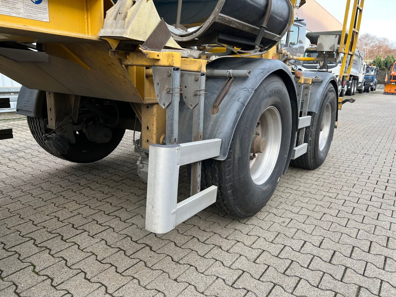 MAN TGS 18.440 4X4H BLS TGS 18.440 4X4H BLS, STETTER AM10FHAC Mischer ca. 10m³ - Autobetoniera: foto 3 MAN TGS 18.440 4X4H BLS TGS 18.440 4X4H BLS, STETTER AM10FHAC Mischer ca. 10m³ - Autobetoniera: foto 3