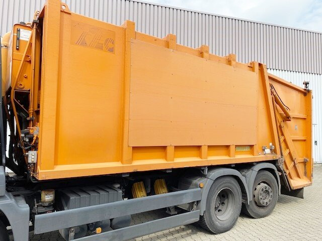 MAN TGS 26.320 6x2-4 BL TGS 26.320 6x2-4 BL, Lenkachse, Haller X2, Zöller-Schüttung - Camion immondizia: foto 2 MAN TGS 26.320 6x2-4 BL TGS 26.320 6x2-4 BL, Lenkachse, Haller X2, Zöller-Schüttung - Camion immondizia: foto 2