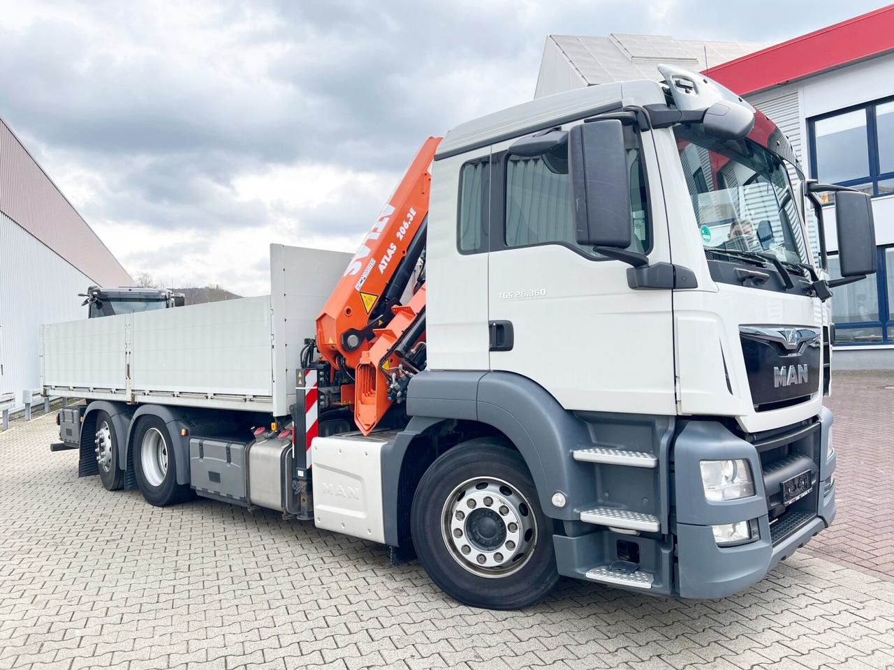Camion con gru, Autocarro con pianale/ Cassone fisso MAN TGS 26.360/400 6x2-4 BL TGS 26.360/400 6x2-4 BL, Lenk-/Lift, Kran Atlas AK 206.3E A5, Funk: foto 10