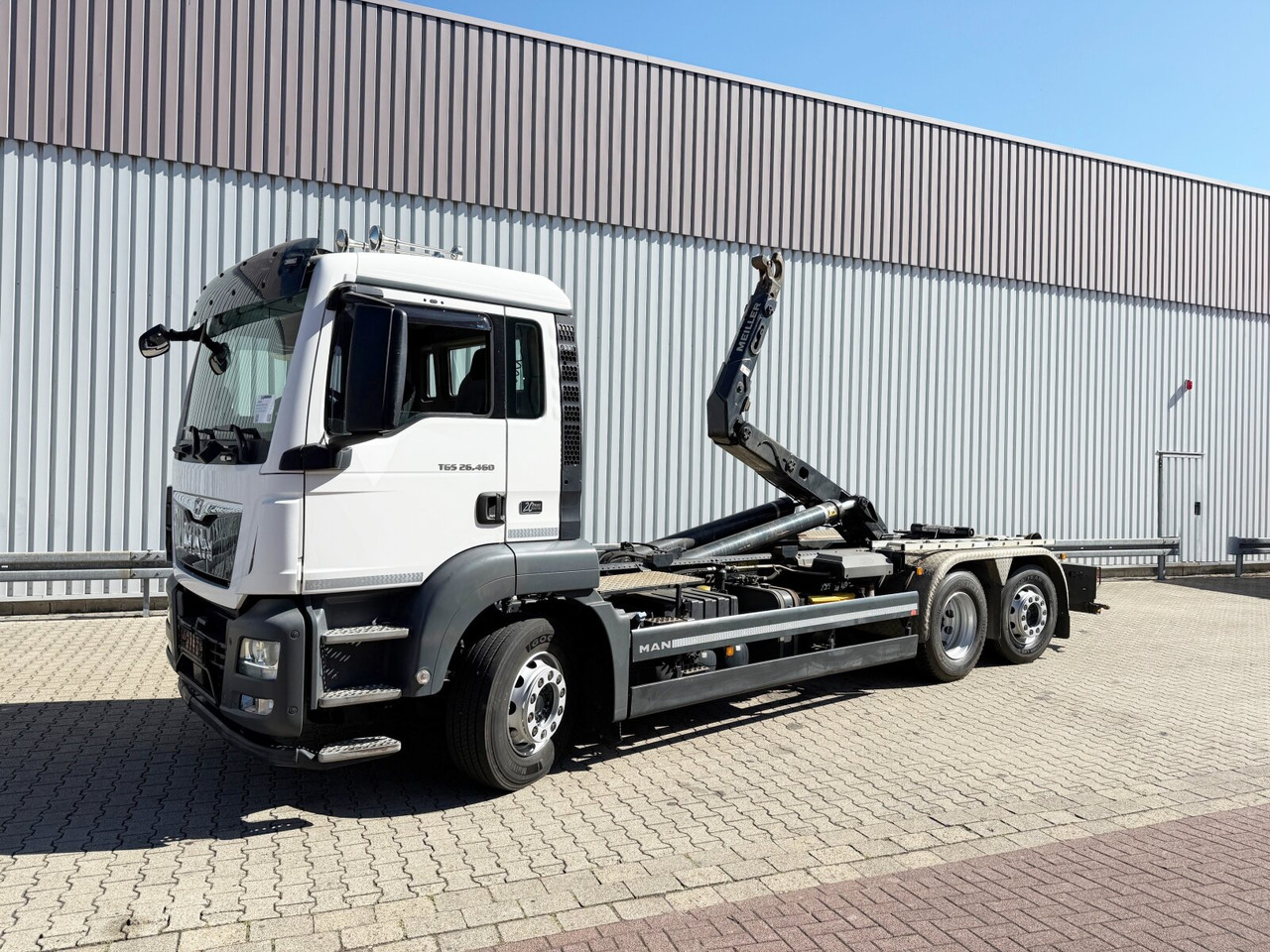 MAN TGS 26.460 6x2-4 BL TGS 26.460 6x2-4 BL, Lenk-/Liftachse, Motorabtrieb - Autocarro scarrabile: foto 1 MAN TGS 26.460 6x2-4 BL TGS 26.460 6x2-4 BL, Lenk-/Liftachse, Motorabtrieb - Autocarro scarrabile: foto 1