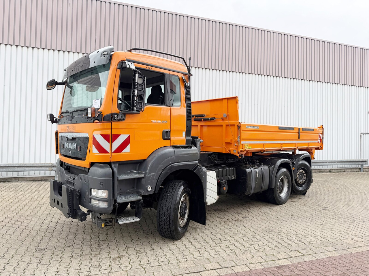 MAN TGS 28.400 6x4-4 BL TGS 28.400 6x4-4 BL, EEV, Lenk-/Liftachse, Wechselsystem - Autocarro ribaltabile: foto 1 MAN TGS 28.400 6x4-4 BL TGS 28.400 6x4-4 BL, EEV, Lenk-/Liftachse, Wechselsystem - Autocarro ribaltabile: foto 1