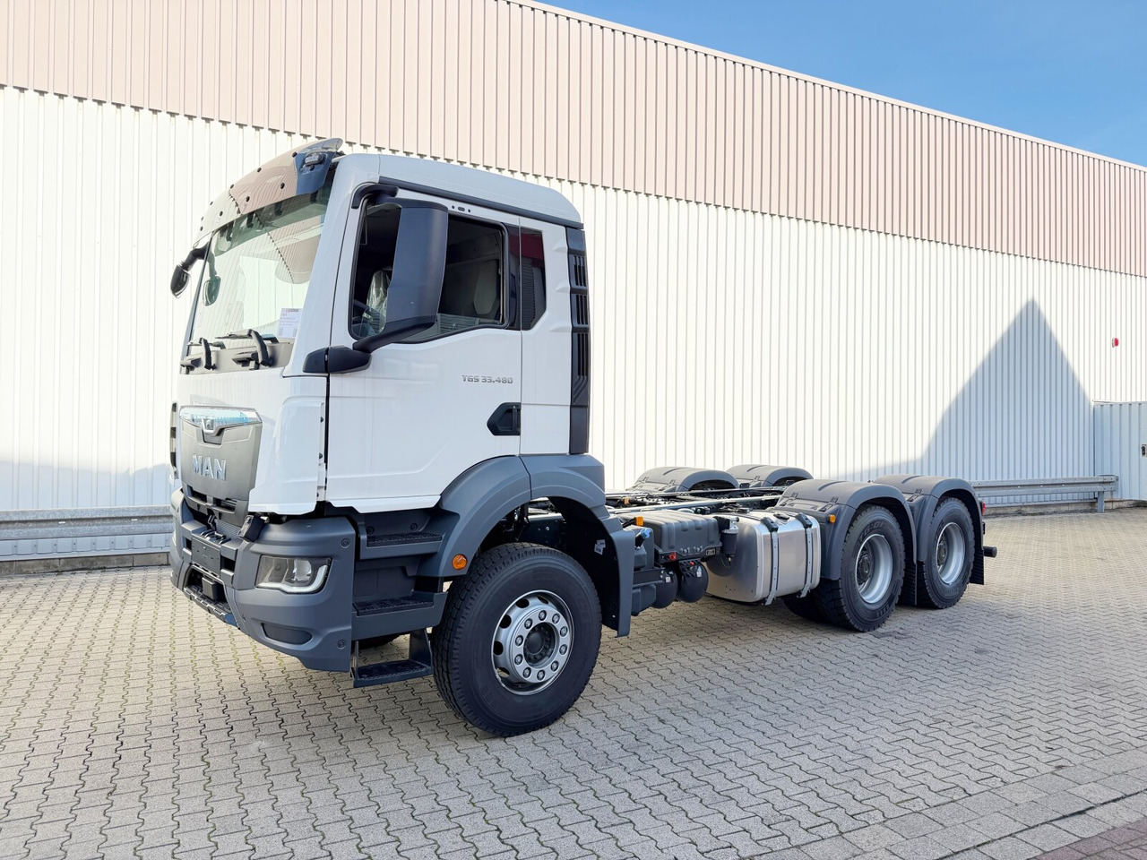 MAN TGS 33.480 6x4 BL CH TGS 33.480 6x4 BL CH, Nebenantrieb - Autocarro telaio: foto 1 MAN TGS 33.480 6x4 BL CH TGS 33.480 6x4 BL CH, Nebenantrieb - Autocarro telaio: foto 1