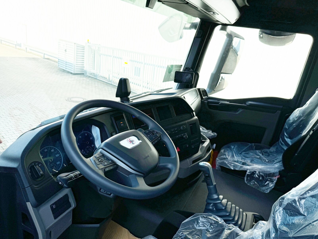 MAN TGS 35.480 8x6H BL CH TGS 35.480 8x6H BL CH, HydroDrive, Navi, Nebenantrieb - Autocarro telaio: foto 3 MAN TGS 35.480 8x6H BL CH TGS 35.480 8x6H BL CH, HydroDrive, Navi, Nebenantrieb - Autocarro telaio: foto 3