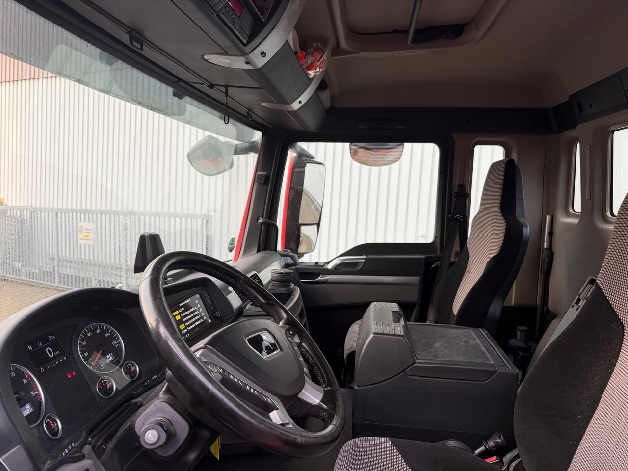 MAN TGS 35.500 8x4 BB TGS 35.500 8x4 BB, Pritarder, Meiller RK 30.65 - Autocarro scarrabile: foto 2 MAN TGS 35.500 8x4 BB TGS 35.500 8x4 BB, Pritarder, Meiller RK 30.65 - Autocarro scarrabile: foto 2