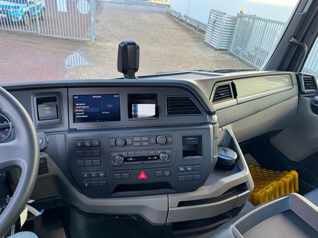 MAN TGS 41.440 8x4 BB TGS 41.440 8x4 BB, Bordmatik, ca. 16m³ - Autocarro ribaltabile: foto 2 MAN TGS 41.440 8x4 BB TGS 41.440 8x4 BB, Bordmatik, ca. 16m³ - Autocarro ribaltabile: foto 2