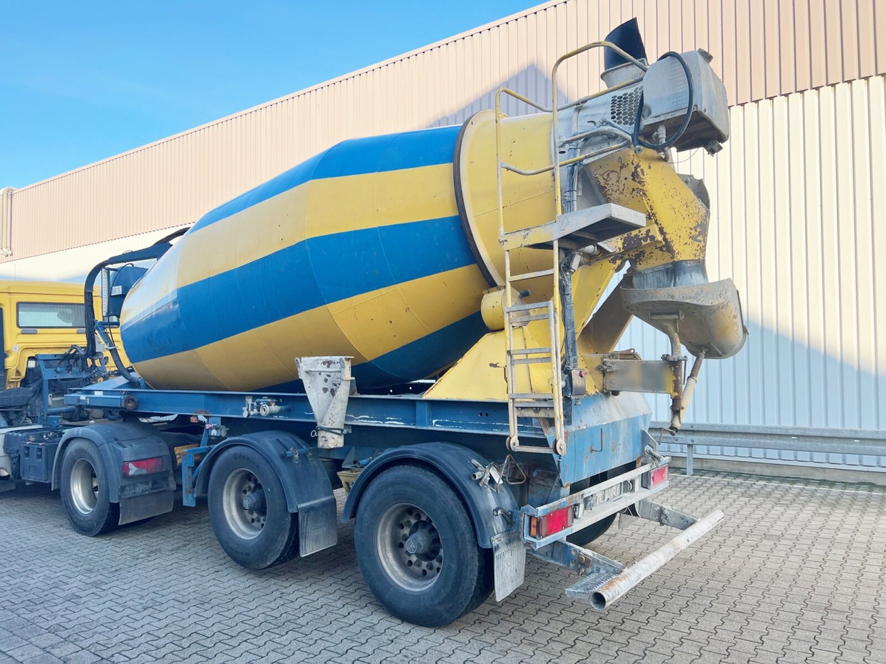 MÜLLER MITTELTAL SF 32 BM/BS mit LIEBHERR Betonmischer ca. 10m³ MÜLLER MITTELTAL SF 32 BM/BS mit LIEBHERR Betonmischer ca. 10m³, Liftachse - Semirimorchio betoniera: foto 5 MÜLLER MITTELTAL SF 32 BM/BS mit LIEBHERR Betonmischer ca. 10m³ MÜLLER MITTELTAL SF 32 BM/BS mit LIEBHERR Betonmischer ca. 10m³, Liftachse - Semirimorchio betoniera: foto 5