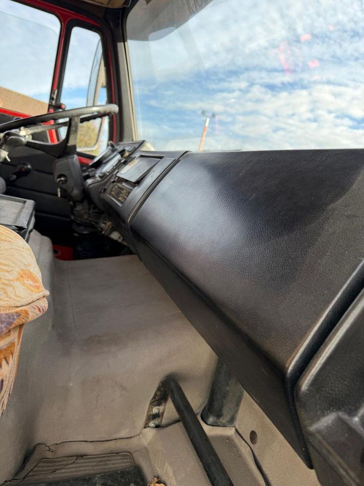 Mercedes-Benz - 2628 6 x 4 - Autocarro ribaltabile: foto 4 Mercedes-Benz - 2628 6 x 4 - Autocarro ribaltabile: foto 4