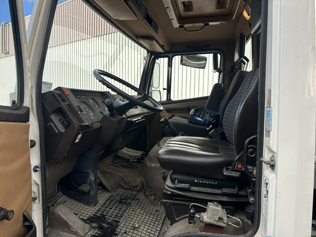 Mercedes-Benz 914 K 4x2 914 K 4x2 - Autocarro ribaltabile: foto 5 Mercedes-Benz 914 K 4x2 914 K 4x2 - Autocarro ribaltabile: foto 5