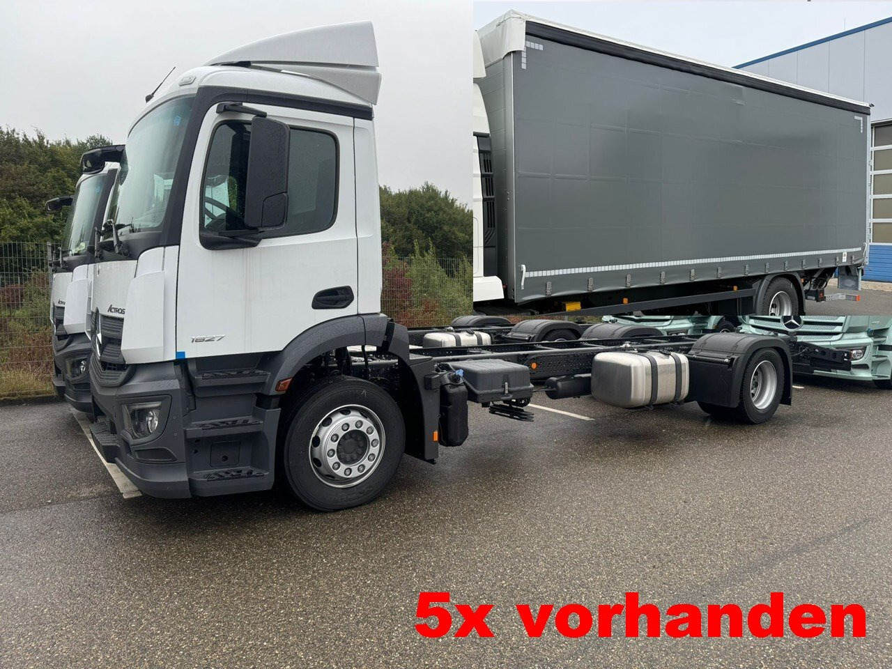Mercedes-Benz Actros 1827/30 L 4x2 Actros 1827/30 L 4x2, Gardine, LBW - Autocarro con pianale/ Cassone fisso: foto 1 Mercedes-Benz Actros 1827/30 L 4x2 Actros 1827/30 L 4x2, Gardine, LBW - Autocarro con pianale/ Cassone fisso: foto 1