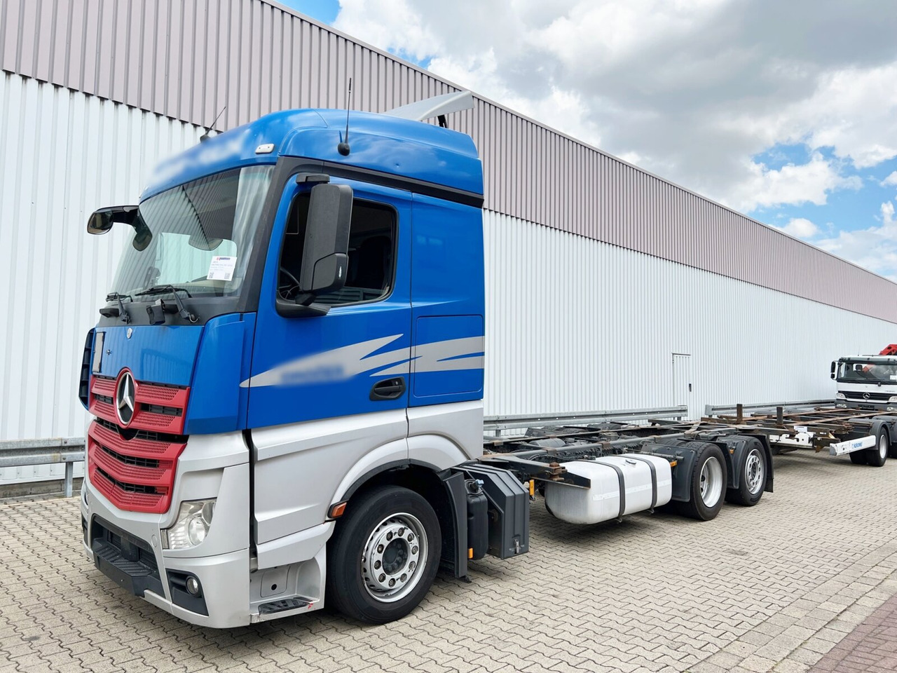 Mercedes-Benz Actros 2542/48 L/nR 6x2 Actros 2542/48 L/nR 6x2, Retarder, Standklima, StreamSpace, SoloStar - Autocarro portacontainer/ Caisse interchangeable: foto 1 Mercedes-Benz Actros 2542/48 L/nR 6x2 Actros 2542/48 L/nR 6x2, Retarder, Standklima, StreamSpace, SoloStar - Autocarro portacontainer/ Caisse interchangeable: foto 1