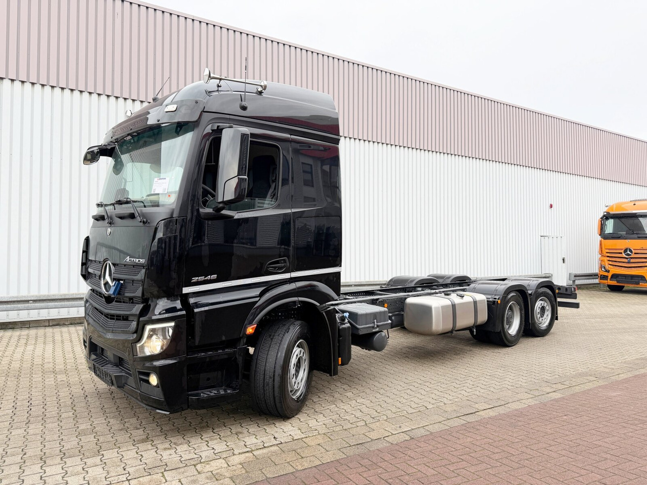 Mercedes-Benz Actros 2546 L 6x2 Actros 2546 L 6x2, Retarder, Lenk-/Liftachse, MultimediaCockpit, StreamSpace - Autocarro telaio: foto 1 Mercedes-Benz Actros 2546 L 6x2 Actros 2546 L 6x2, Retarder, Lenk-/Liftachse, MultimediaCockpit, StreamSpace - Autocarro telaio: foto 1
