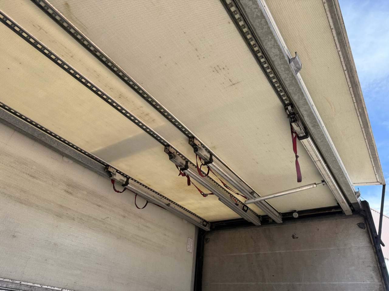 Mercedes-Benz Antos 1836 L 4x2 Antos 1836 L 4x2, Getränkekoffer, LBW Dautel - Autocarro furgonato: foto 4 Mercedes-Benz Antos 1836 L 4x2 Antos 1836 L 4x2, Getränkekoffer, LBW Dautel - Autocarro furgonato: foto 4