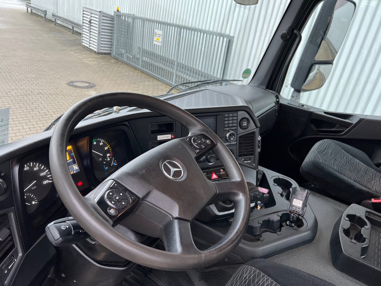 Mercedes-Benz Arocs 1830 K 4x2 Arocs 1830 K 4x2, Funk - Autocarro multibenna: foto 4 Mercedes-Benz Arocs 1830 K 4x2 Arocs 1830 K 4x2, Funk - Autocarro multibenna: foto 4