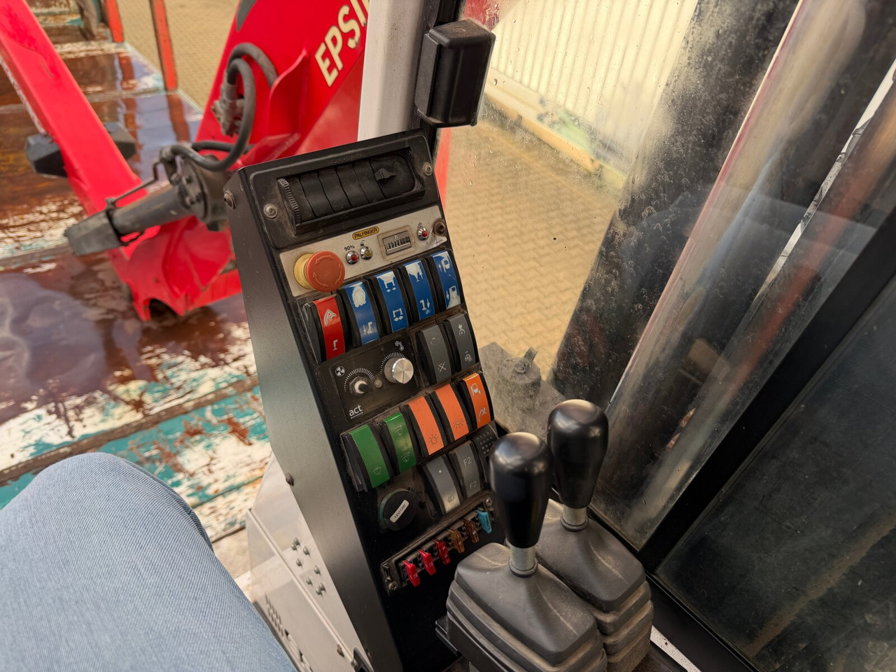 Mercedes-Benz Arocs 2648 6x4 Arocs 2648 6x4 mit Heckkran Epsilon M12Z83, Krankabine - Camion trasporto legname, Camion con gru: foto 4 Mercedes-Benz Arocs 2648 6x4 Arocs 2648 6x4 mit Heckkran Epsilon M12Z83, Krankabine - Camion trasporto legname, Camion con gru: foto 4